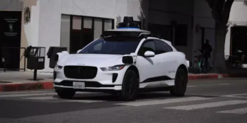 Man Arrested After Attempting to Enter Waymo Autonomous Vehicle in Downtown Los Angeles